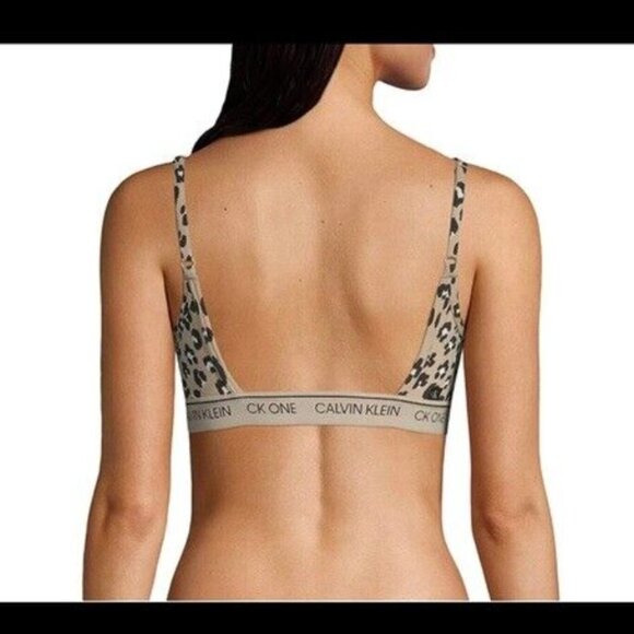 NWT Calvin Klein Women’s CK One Cotton Unlined Bralette, size SMALL animal print - Picture 2 of 2